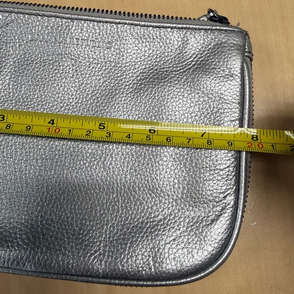 Banana Republic Silver Metallic Leather Wristlet Clutch - Picture 8 of 9